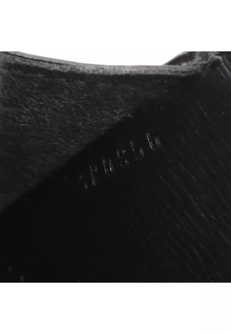 Pre-Loved Louis Vuitton Cluny Epi Noir Shoulder bag leather black