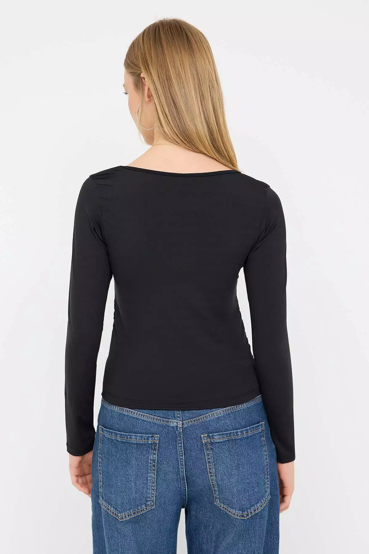 Teen Black Fitted/Body-Smoothing V-Neck Knitted Blouse