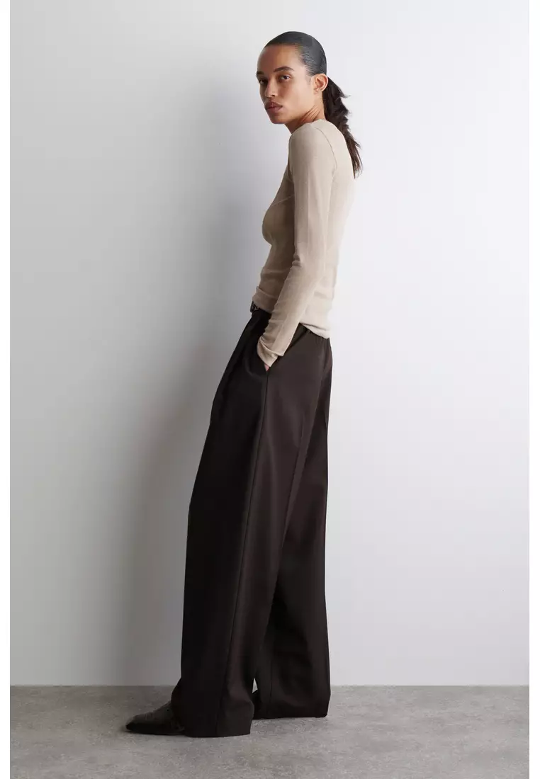 LONG-SLEEVED HENLEY TOP