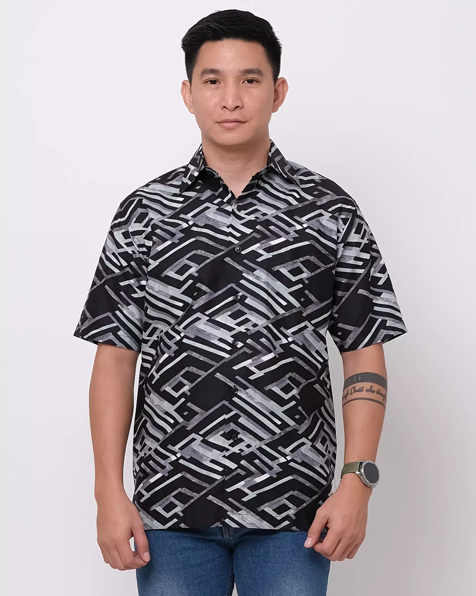Andre Michel Kemeja Lengan Pendek Hitam Motif Abu 16761
