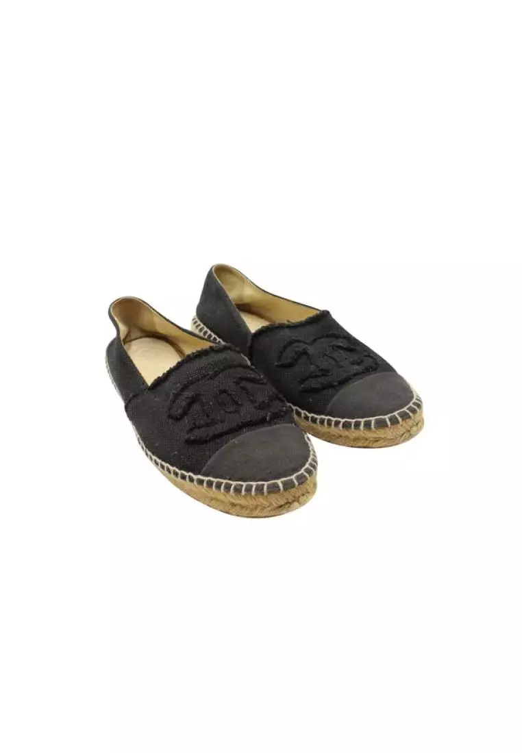 CHANEL Pre Loved CHANEL Black Canvas Espadrilles with Interlocking