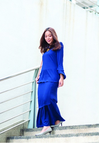 Buy Delila Kurung Modern from Kamelia in Blue only 169