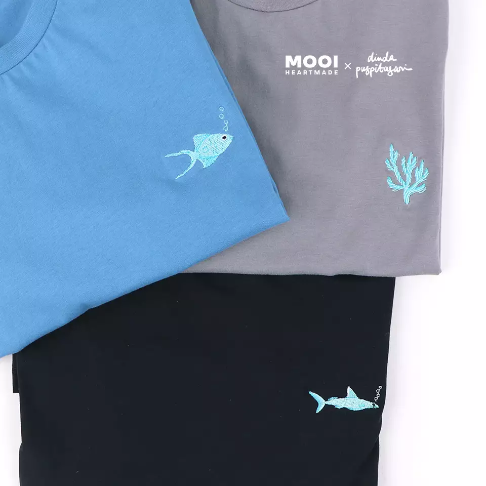 Mooi X Dinda Puspitasari Kaos Dewasa Mavel Basic T-Shirt Adult - Dark Grey