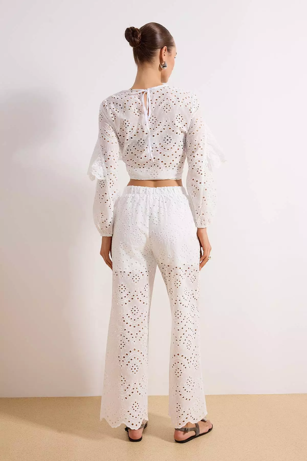 White Brode Lined Straight/Drop-Cut Trousers Twoss26Pl28