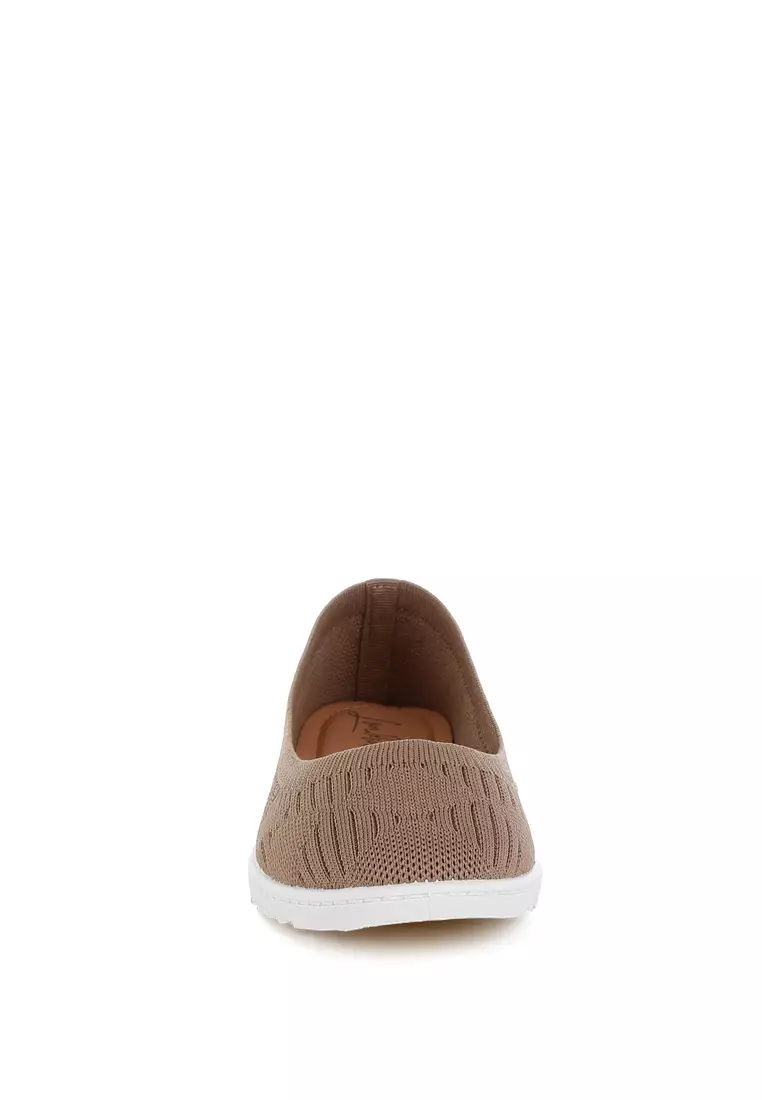 Knitted Flat Ballet Flats in Taupe
