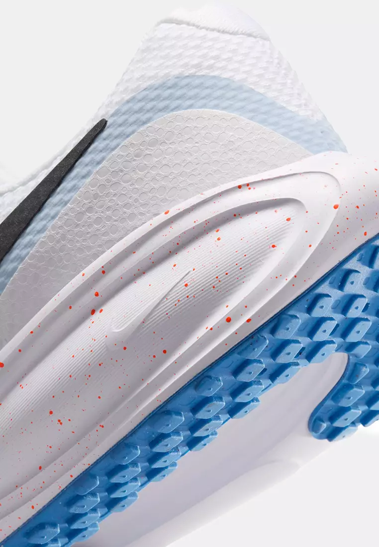 Revolution 8 Road Running Shoes