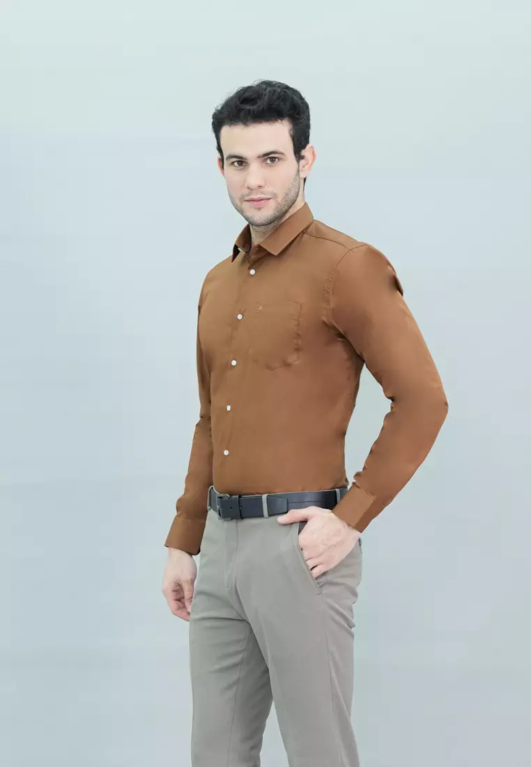 Johnwin - Kemeja Formal Basic - Lengan Panjang Warna Coklat FSH.650.Q251.971.C-L/S