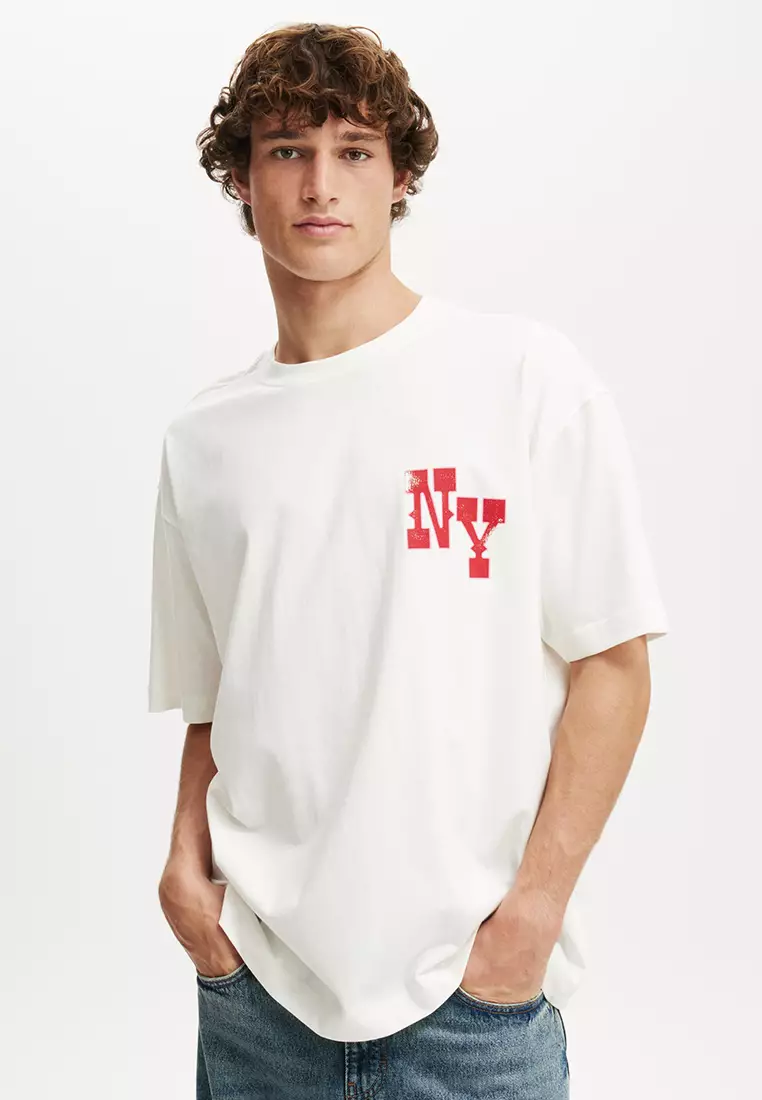 Box Fit Graphic T-Shirt