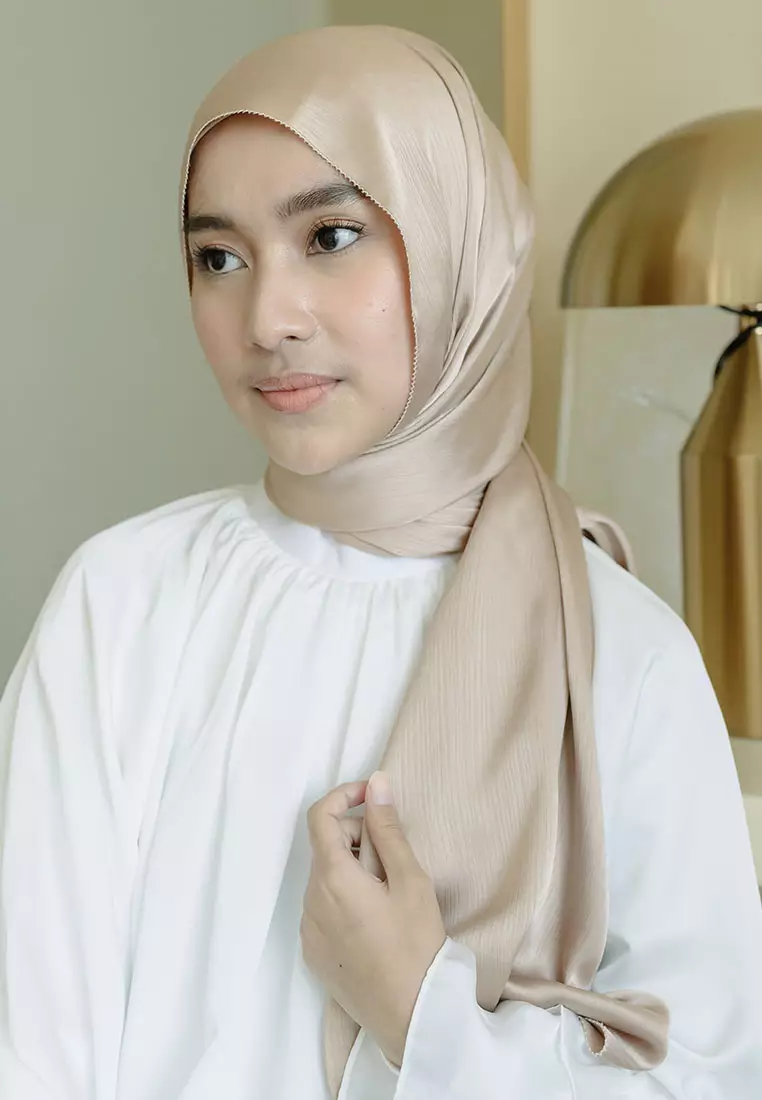 Rayya Silk Eyelash Mocca