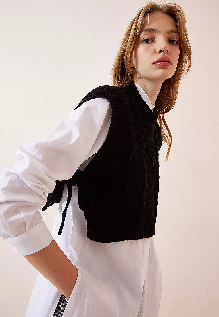 Crew Neck Knit Vest