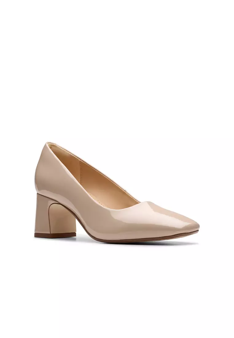 Womens Fernie Court Shoes - Sand Patent