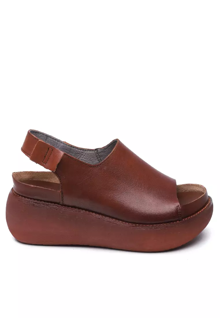 Discount on Twenty Eight Shoes  shoes - SKU: Platform Leather Casual Sandals Qb183-2