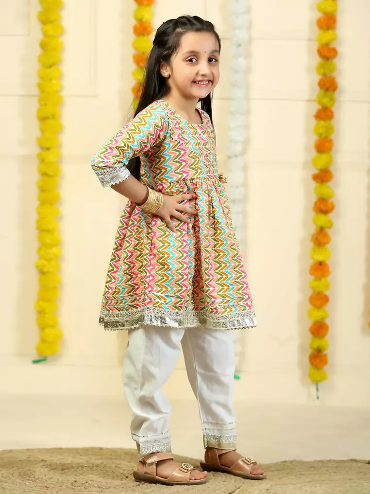 Chitrakatha Abstract Print Girls Anarkali Pajama Set