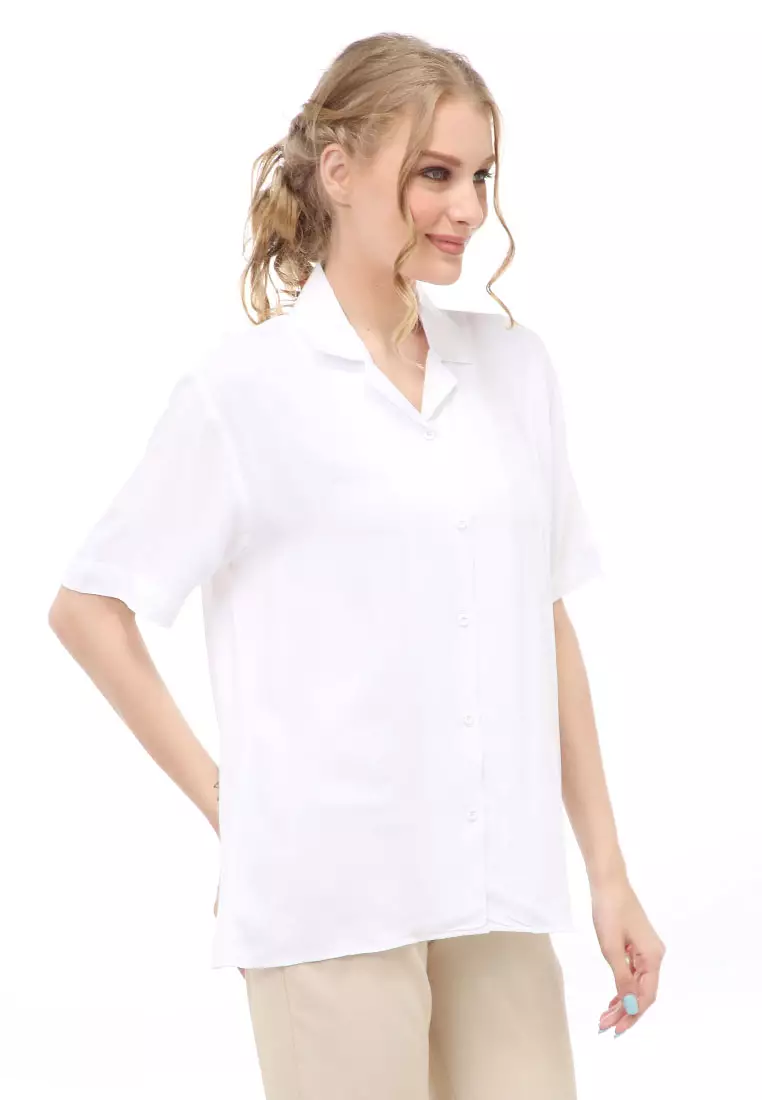 Holly Shirt Kemeja Basic Atasan Kasual Wanita Lengan Pendek Material Rayon ORIGINAL - White