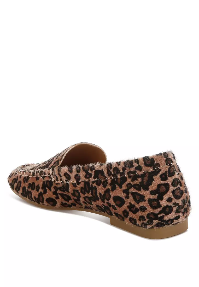 Sepatu Loafer Datar Motif Macan Tutul