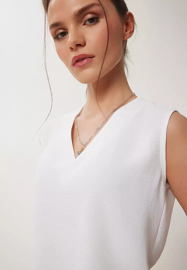 Sleeveless Ayrobin Blouse