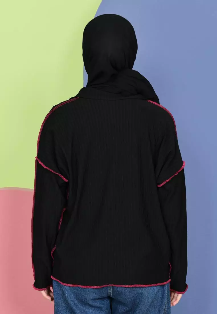 Yuna Playfull Knit Tops - Black M18125 R17S2