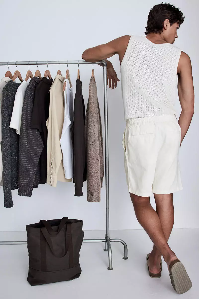 Relaxed Fit Linen-blend shorts