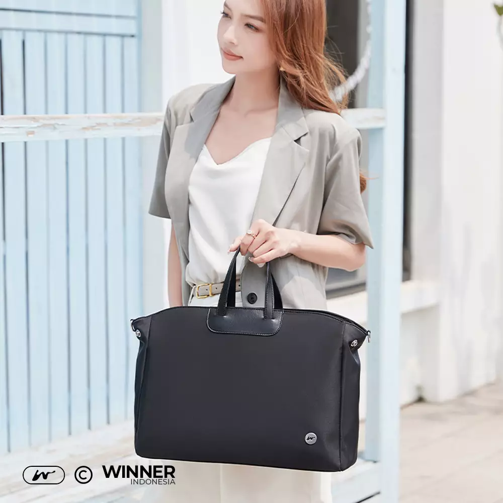 Tas Laptop 15,6 inch Bahu Selempang Nilon Oxford Anti-Air Wanita Bag (T14-023-5536) - Warna Hitam 15 inch