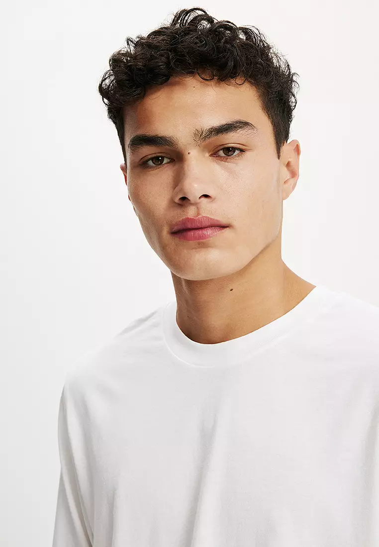 Cropped Fit Long Sleeve T-Shirt