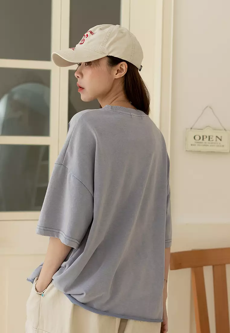 Washed Distressed Letter Embossed Short-Sleeved Top [AB21087]
