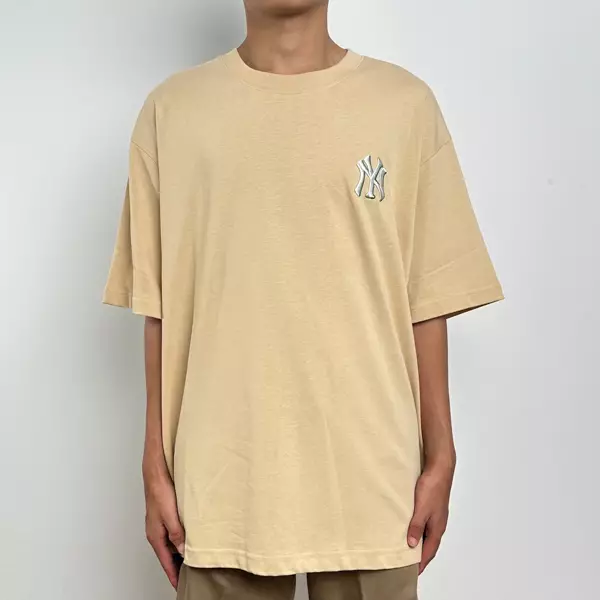 Kaos MLB NY NEW YORK MONOGRAM SQUARE BLUE BACK BEIGE TSHIRT 100% ORIGINAL