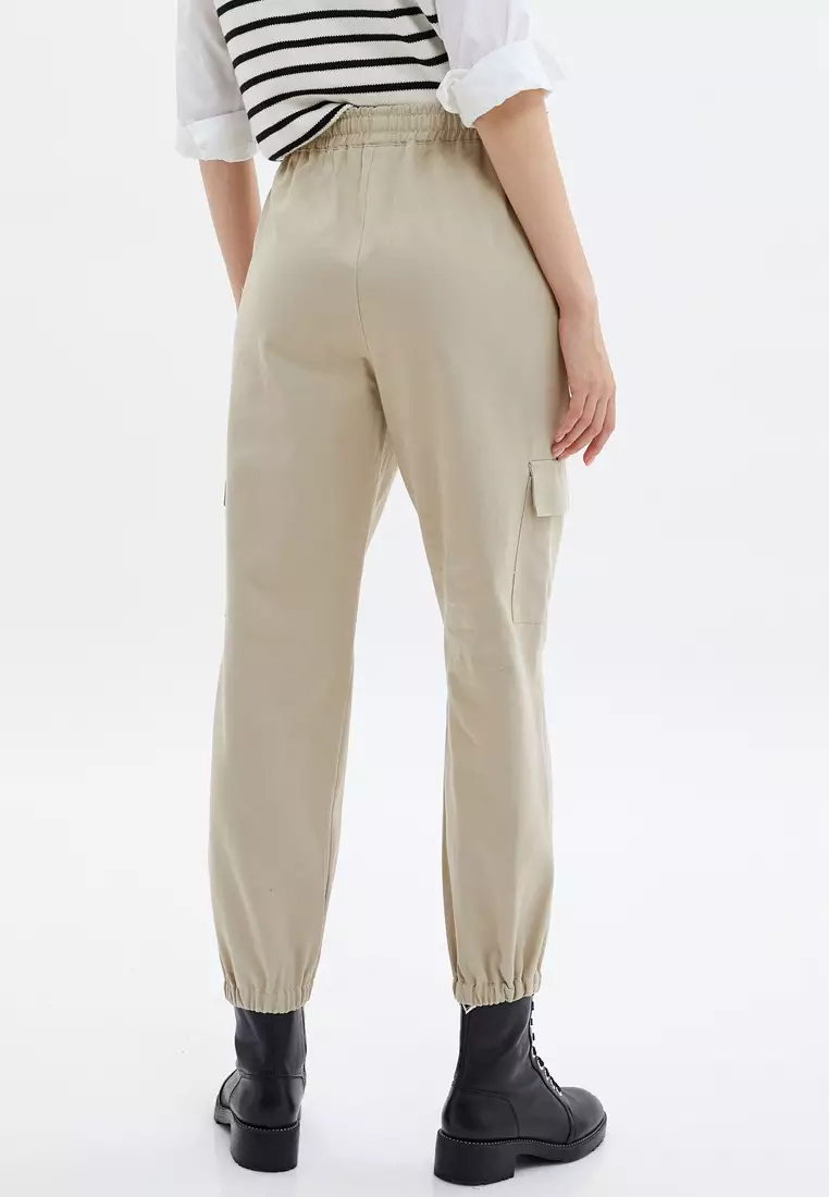 Cropped Cargo Joggers