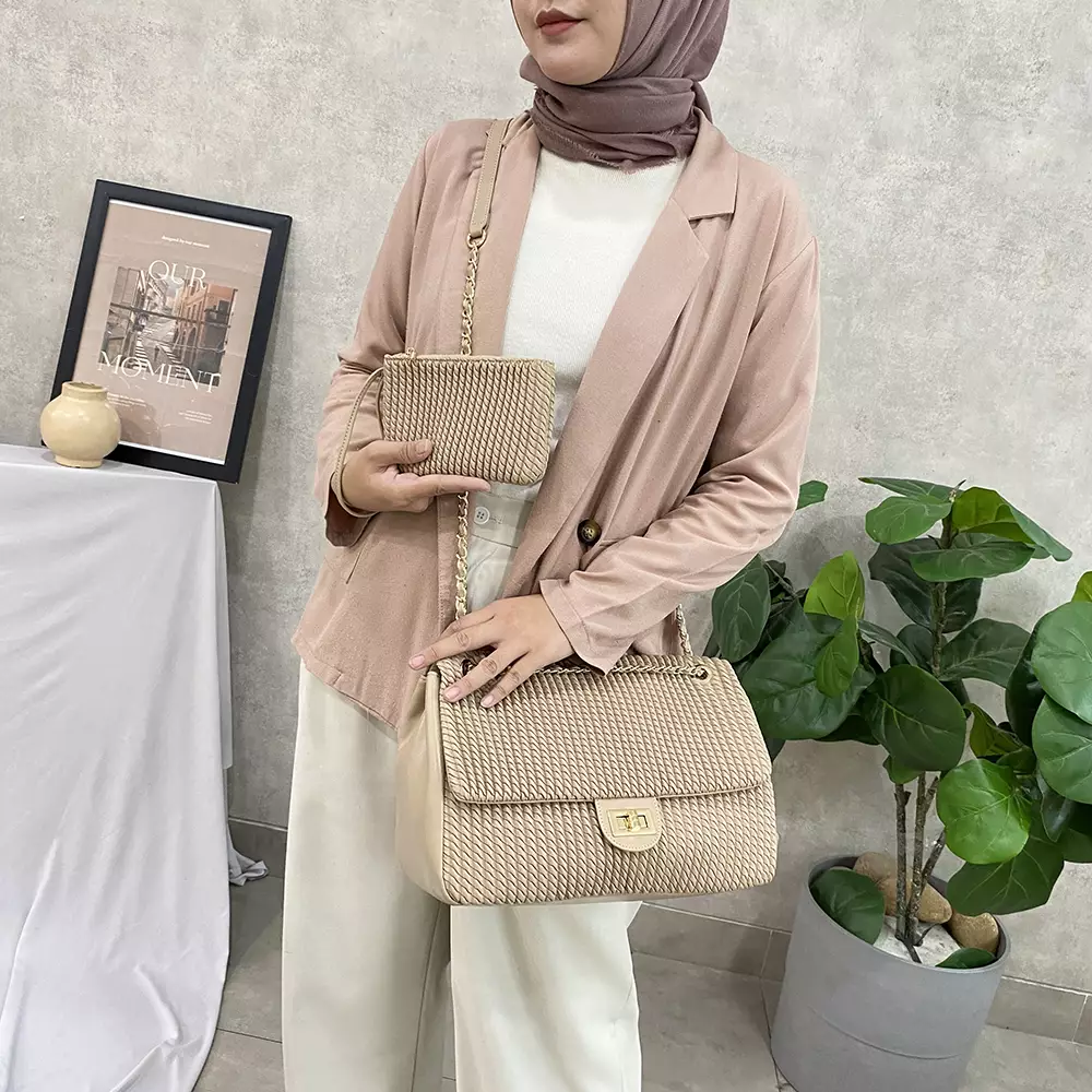 Palomino Frista Shoulderbag Wanita Warna Khaki