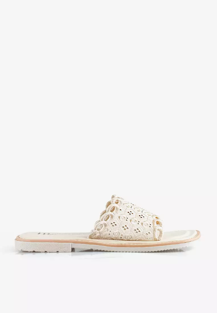 Sandal Ringan Slip On Wanita L.Yuna 01