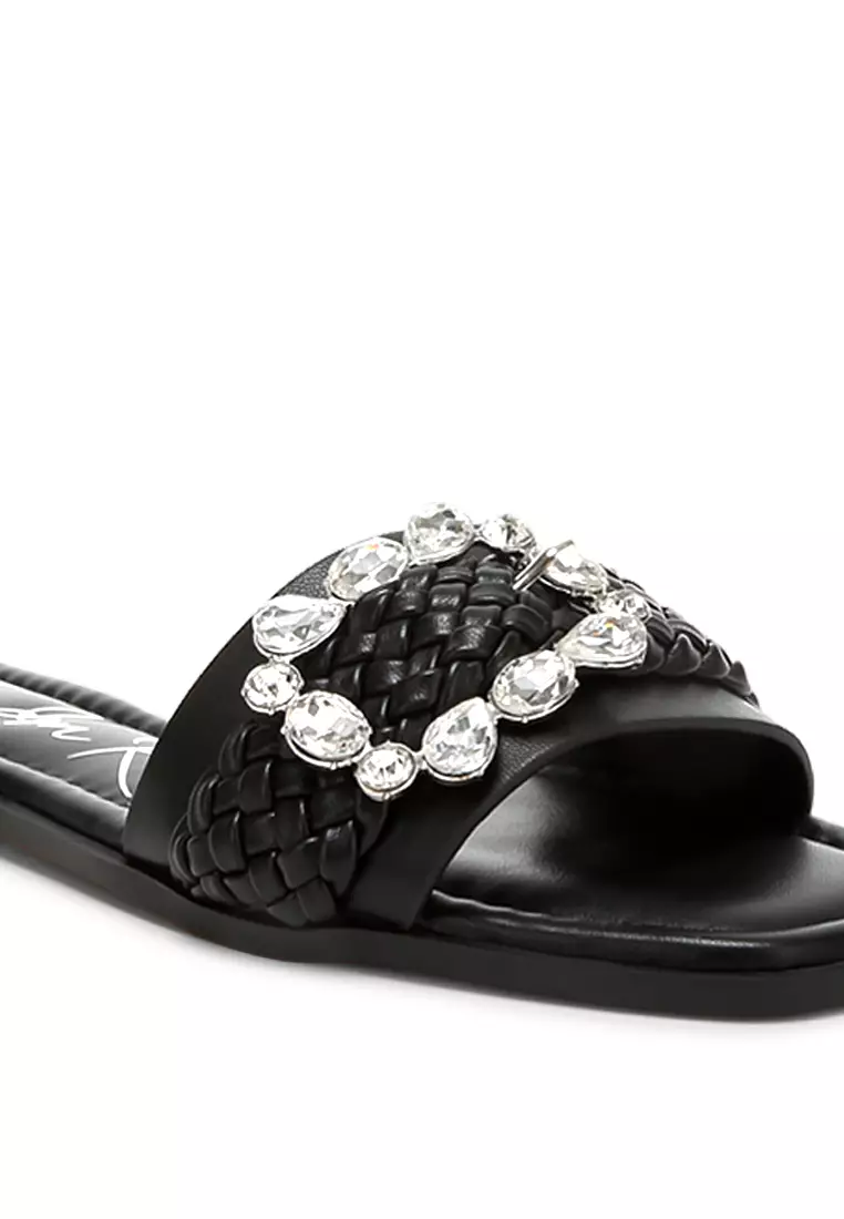 Sandal Datar Diamante dalam Warna Hitam