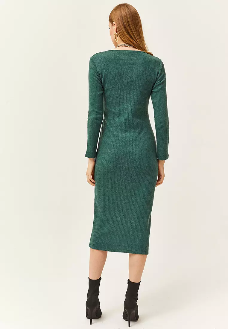 V-Neck Ribbed Midi Dress