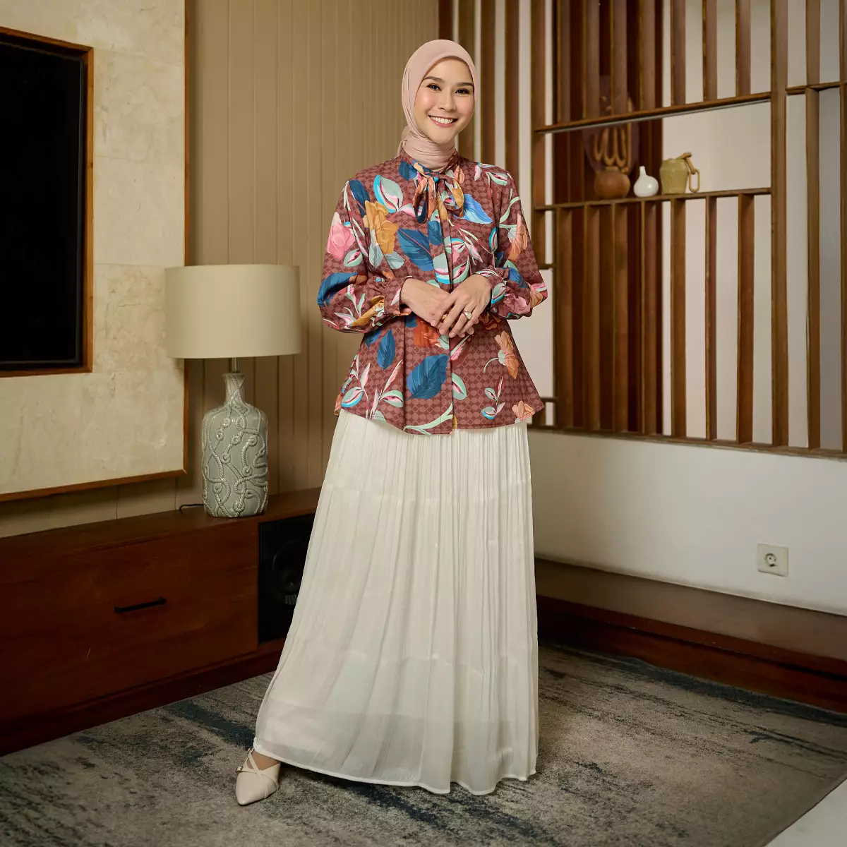 [New Collection] ZM Zaskia Mecca - Mialy Blouse Kemeja Wanita Maroon - Monogram Rupa | Ramadhan Series