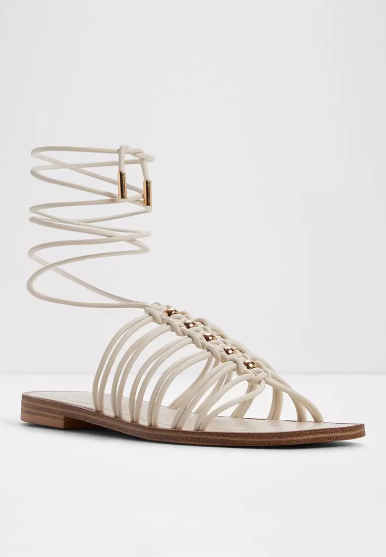 Unoma Flat Sandals