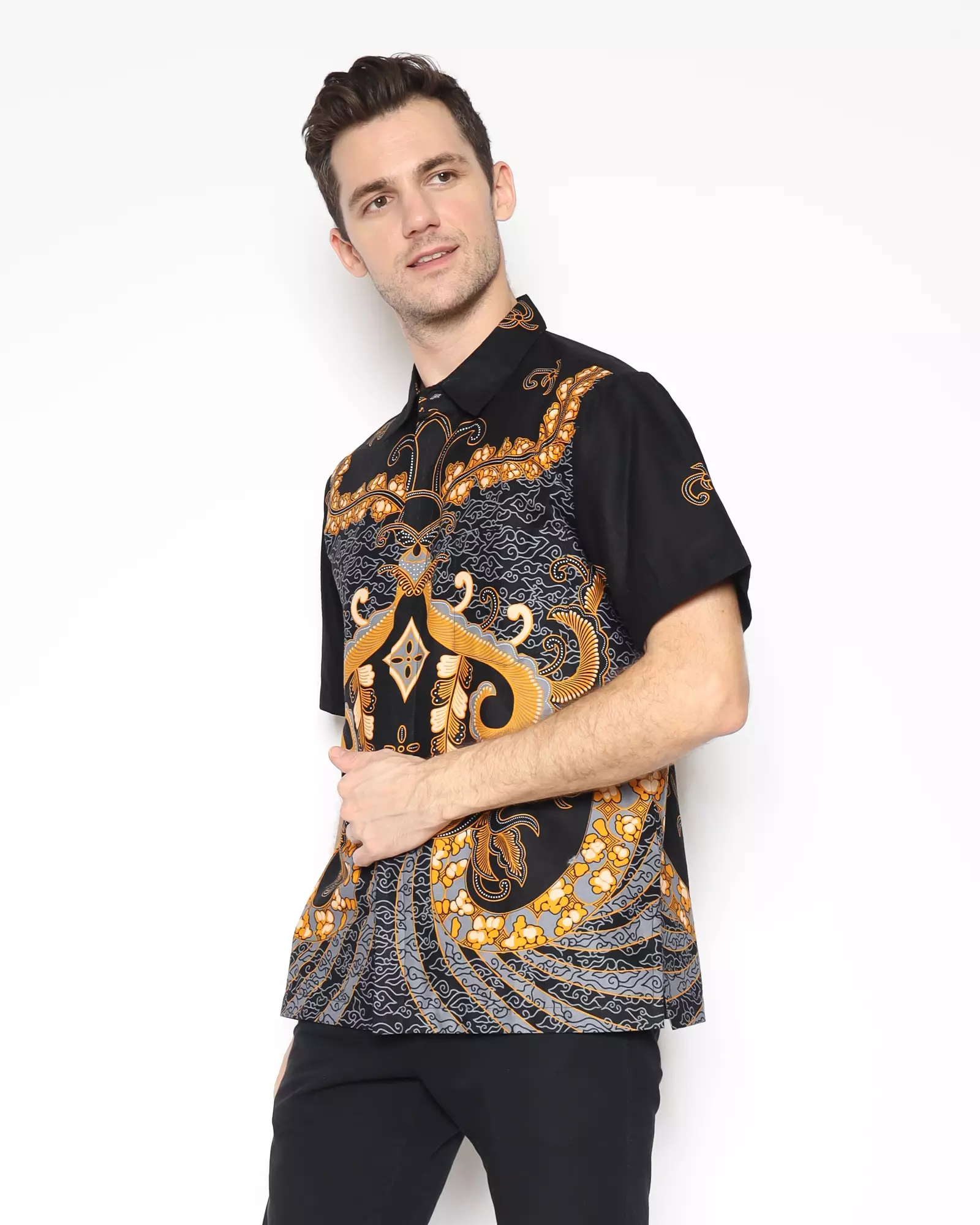 Kemeja Batik Pria - Bhatara Batik Dominc - Atasan Kemeja Batik Lengan Pendek