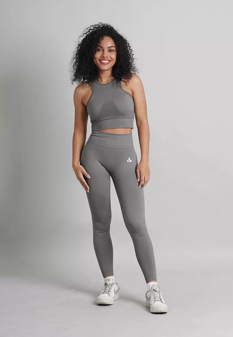 London Collection: Seamless Padded Active Halter Cropped Top