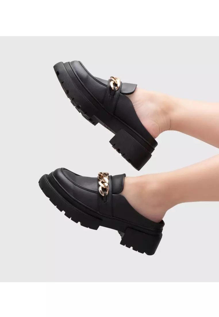 Alesha Mules Black