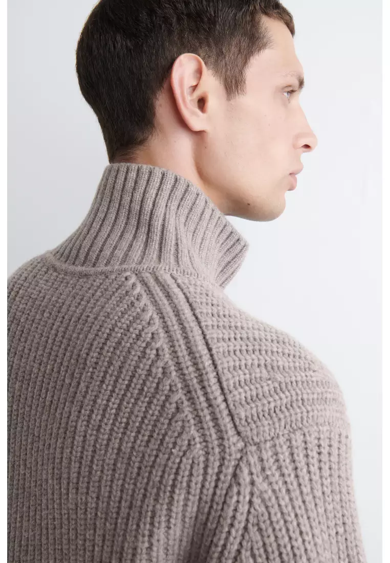 FUNNEL-NECK KNITTED WOOL JACKET