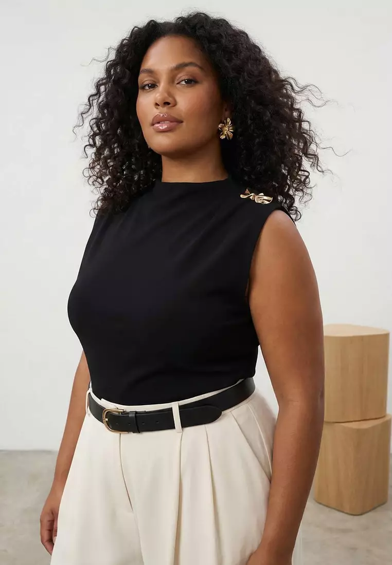 Black Accessory Detailed Draped Flexible Knitted Plus Size Blouse Tbbss26Af00074