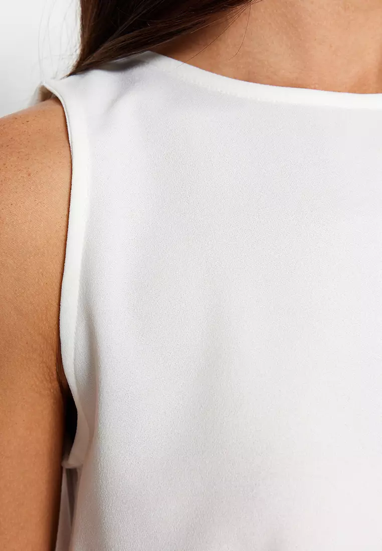 Round Neck Sleeveless Top