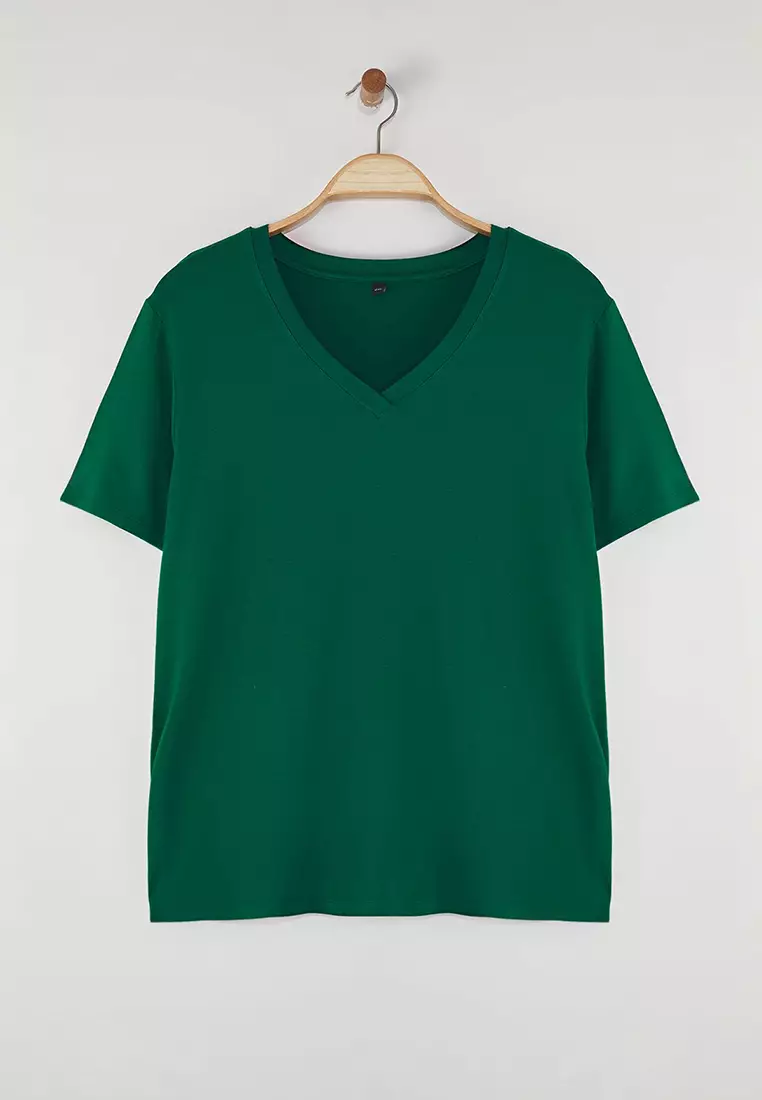 Emerald Green Regular Fit V Neck Plus Size T-shirt TBBSS25BF00062