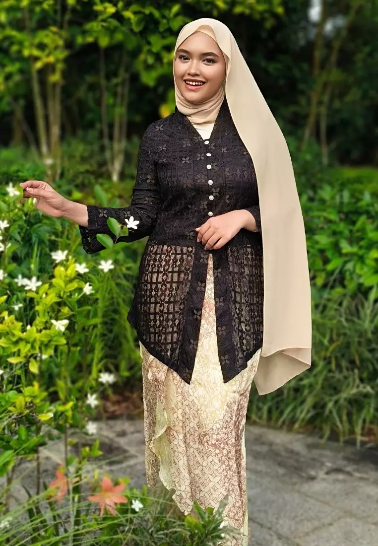 Loveaisyah Black Checkered Lace Kebaya Top & Brown Premium Batik Skirt