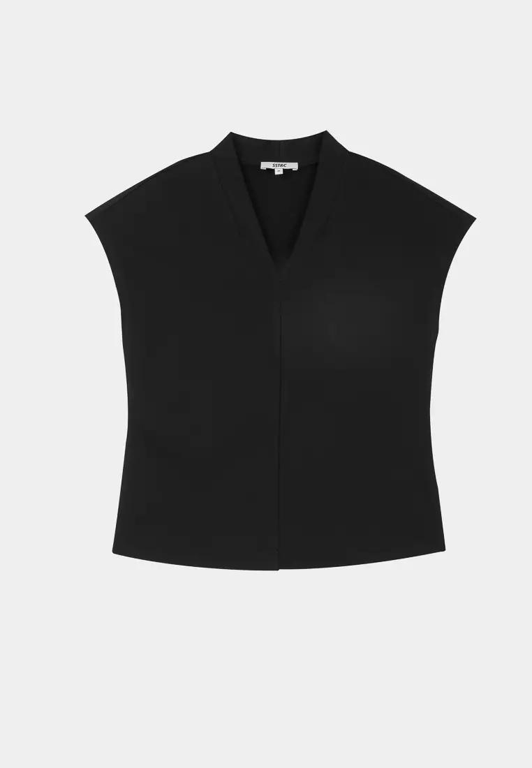 Black V-neck stand T-shirt