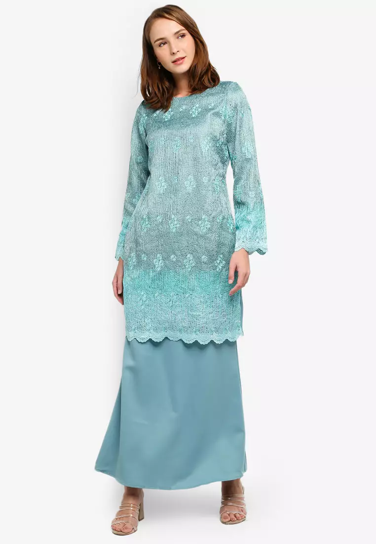 Buy Gene Martino Modern Sempit Kurung 2023 Online | ZALORA Philippines