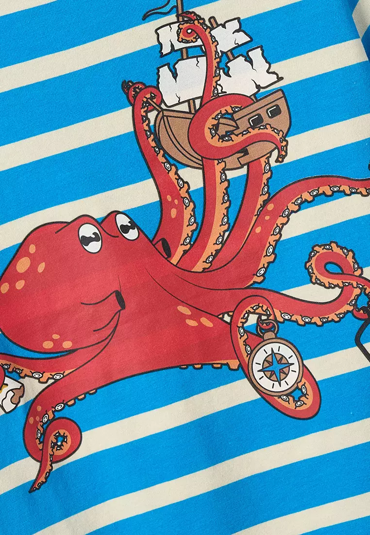 T-shirt with octopus