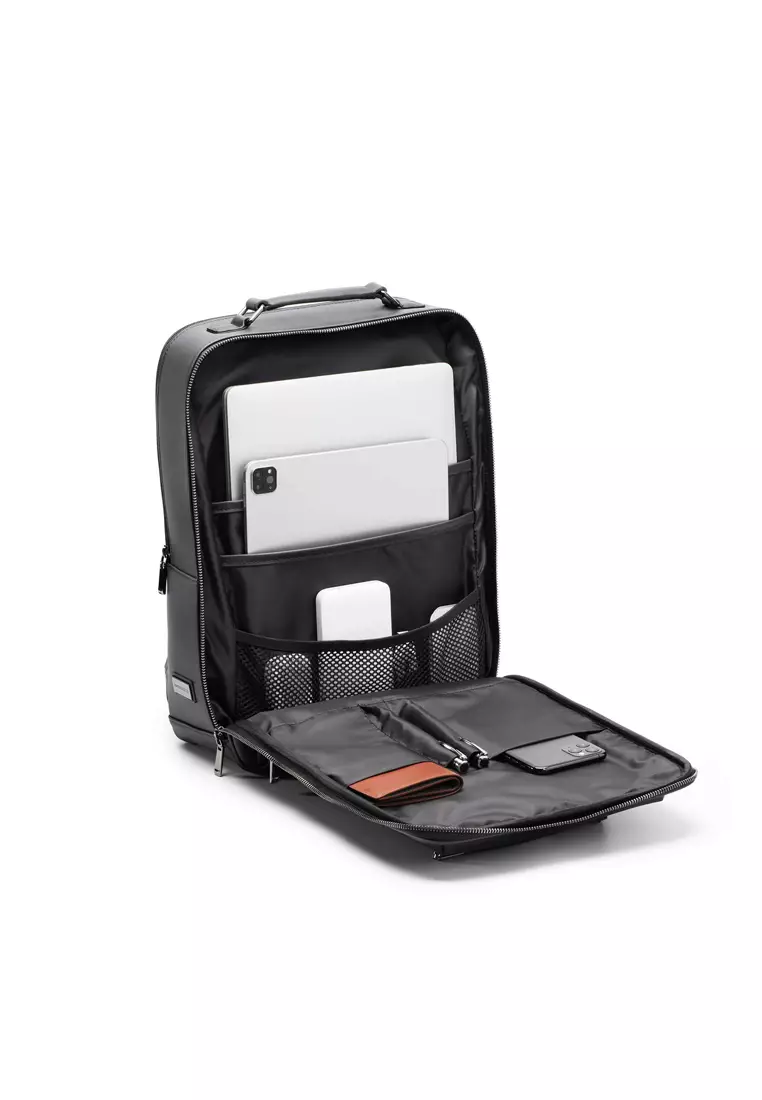 Black Explorer Light Backpack Plus