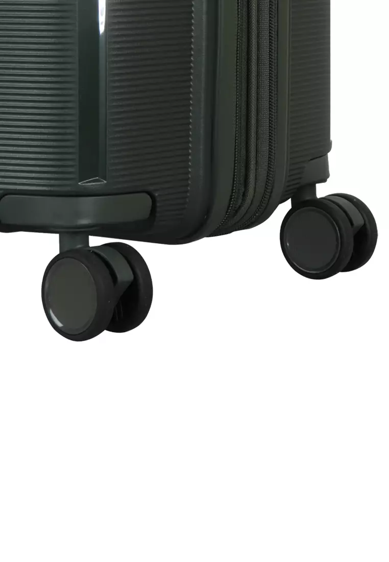 302 Hard Case Luggage Small (18.5 inches)