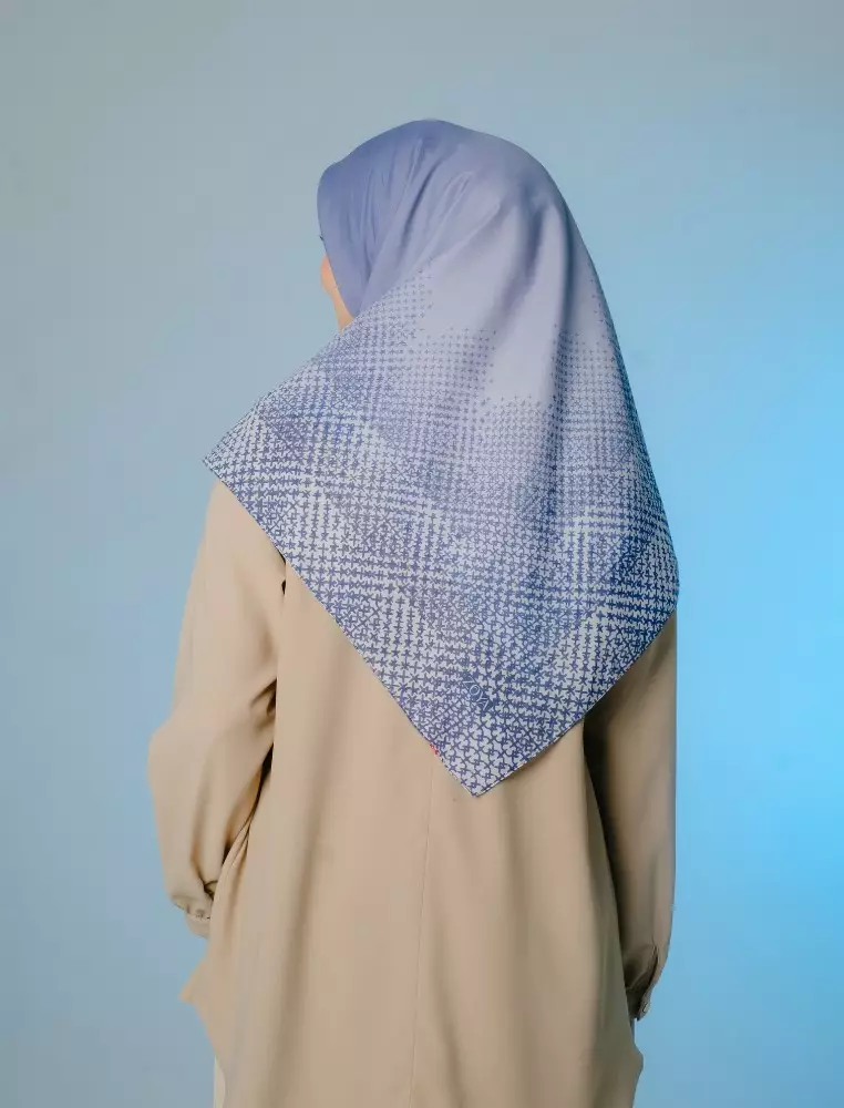 AUZORA Scarf Navy - Kerudung Hijab Segiempat Motif With Pouch Ziplock - Bahan Poly Fine - Ukuran 110x110