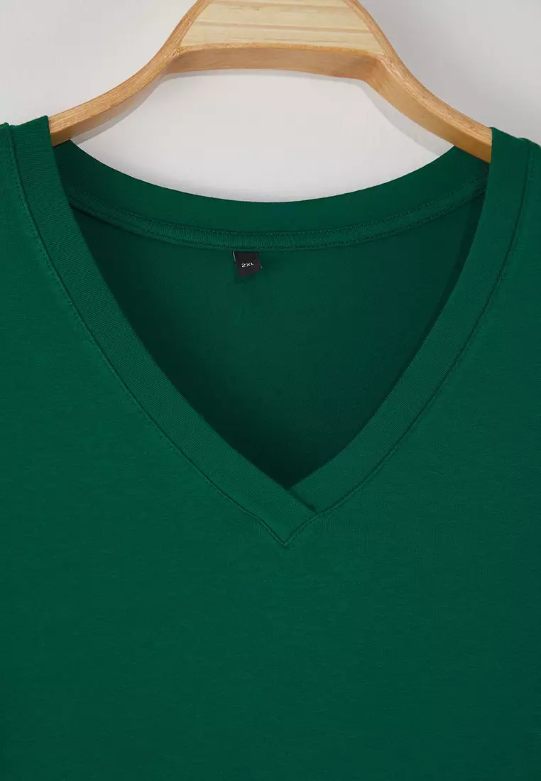Emerald Green Regular Fit V Neck Plus Size T-shirt TBBSS25BF00062