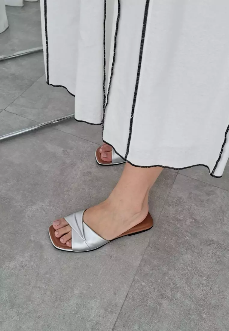 Nicholas Edison Sandal Manik Silver