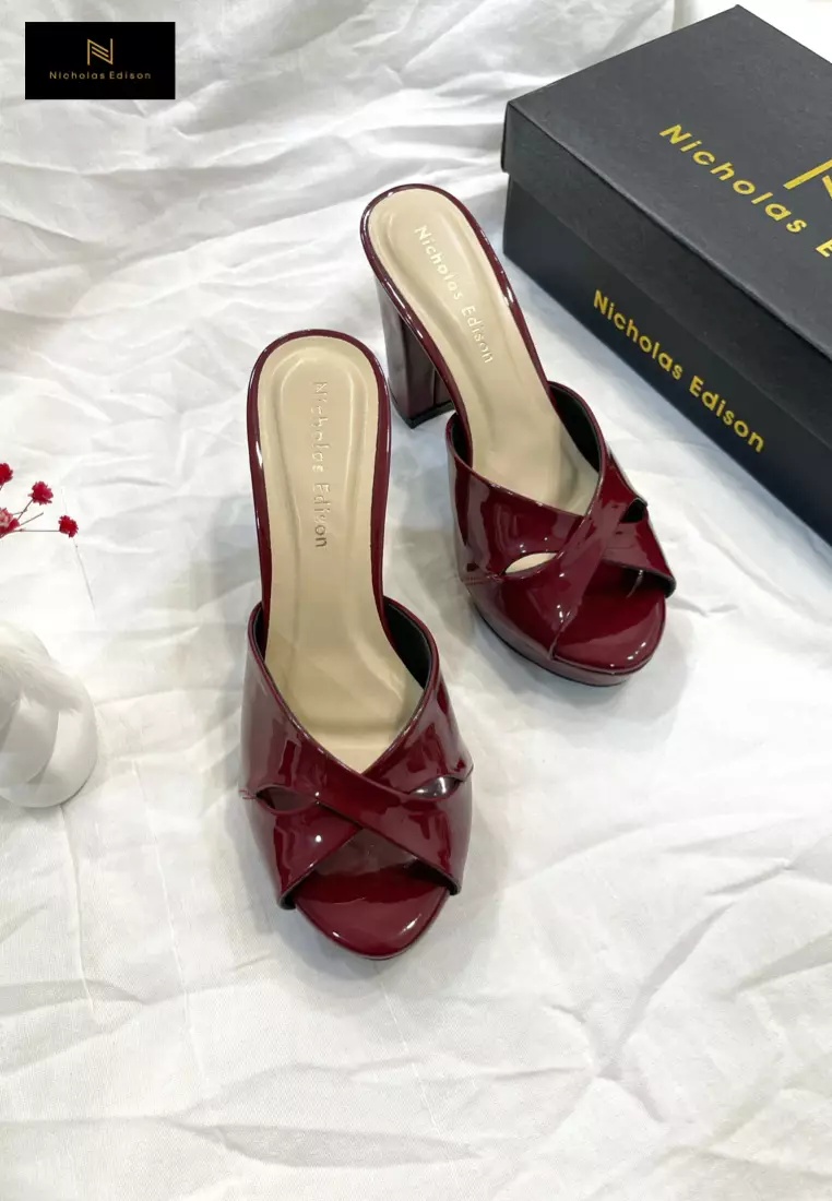 Heel Nola Maroon